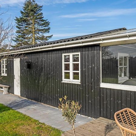 Lovely Home In Otterup With Kitchen Exteriér fotografie